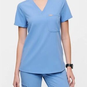 Figs Ceil Blue Catarina One Pocket Srub Top